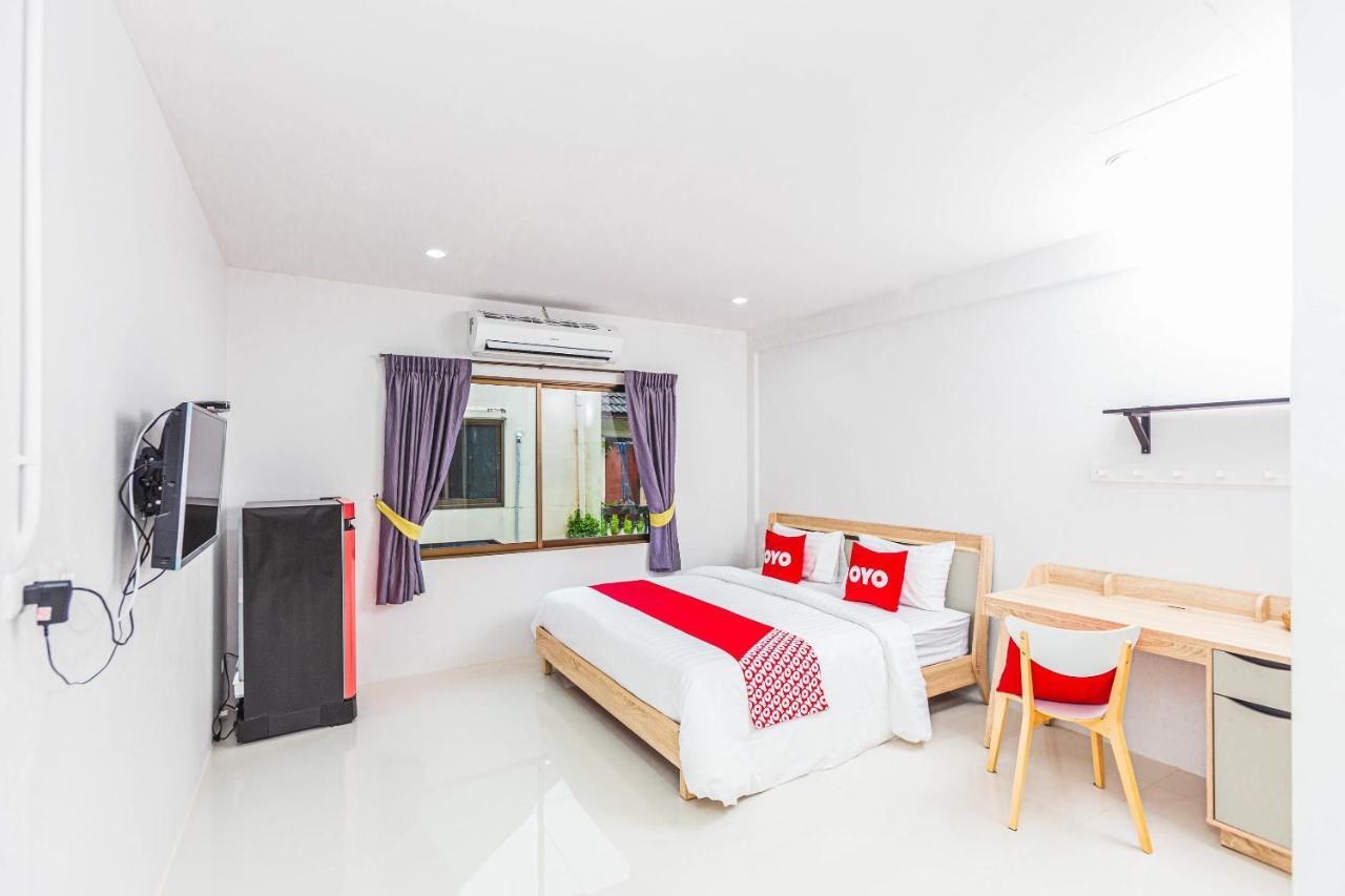 Oyo 435 Frame Residence Phuket Exterior photo