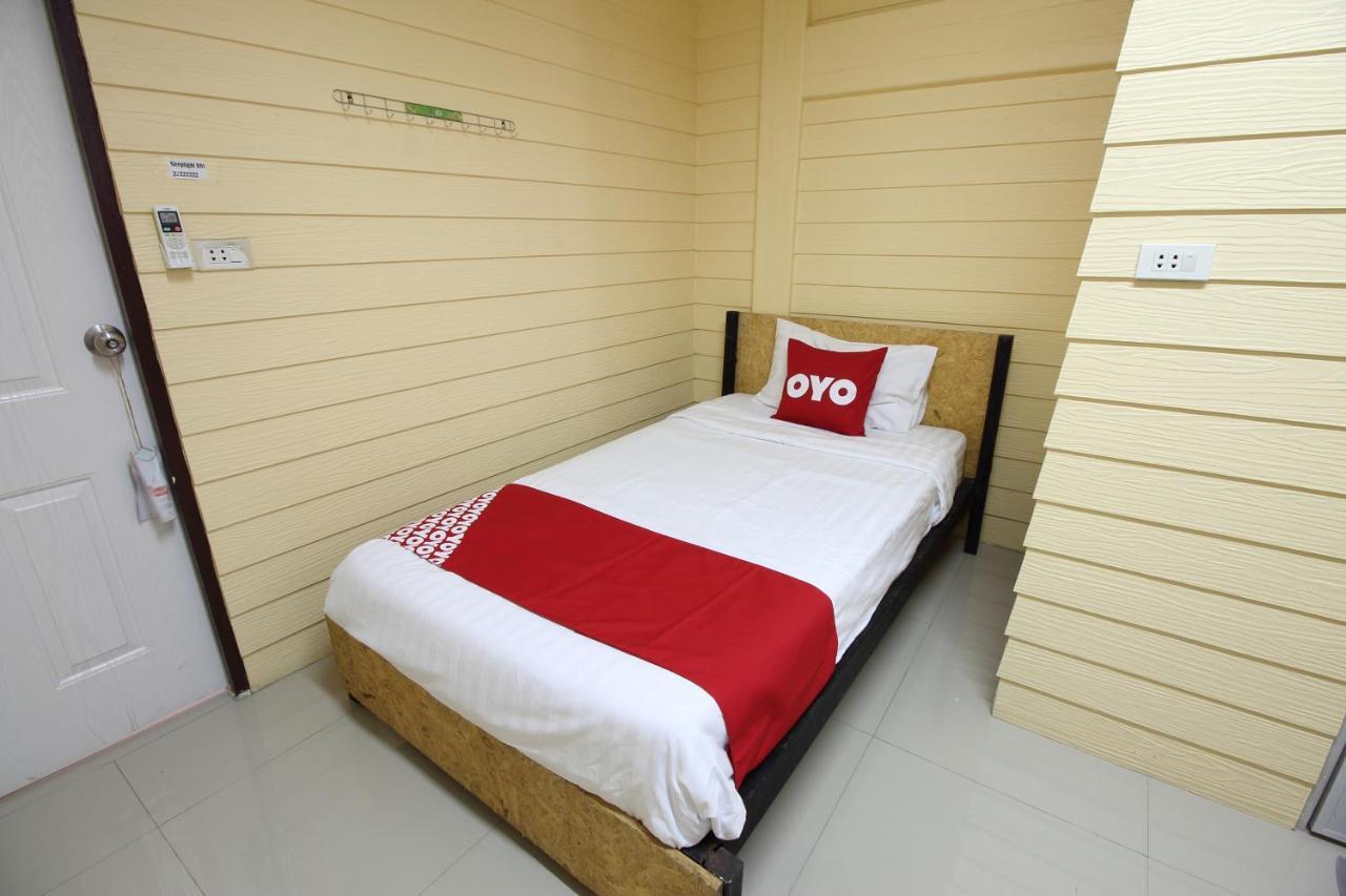 Oyo 435 Frame Residence Phuket Exterior photo